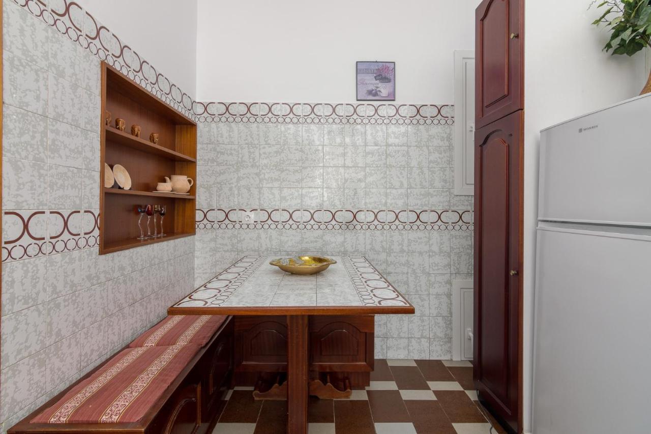 Nice 2Bedroom Apartment In Pagkrati Афины Экстерьер фото